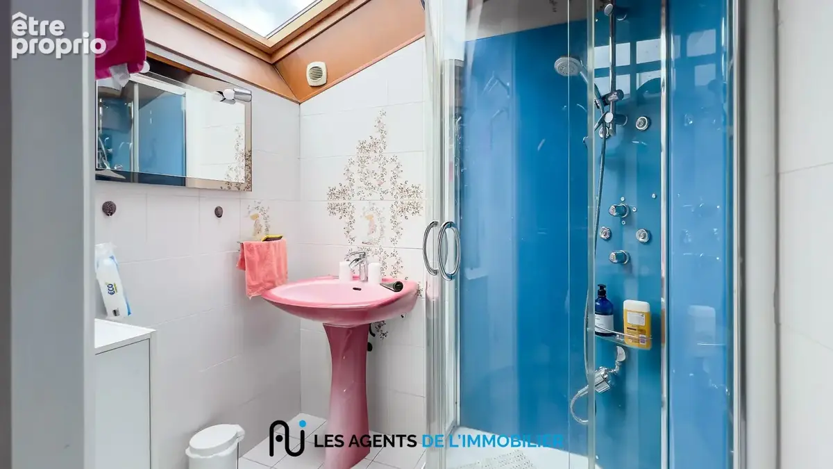 Maison à fort potentiel Nanterre 5 pièces 115 m² - photo 12