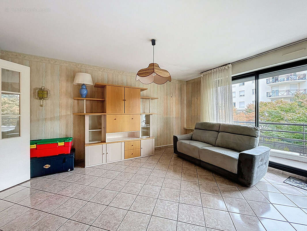 Appartement à CHATILLON