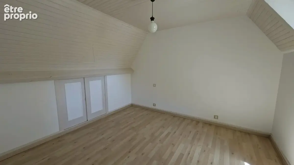 Maison en pierre et sa grange sur terrain arboré - photo 11