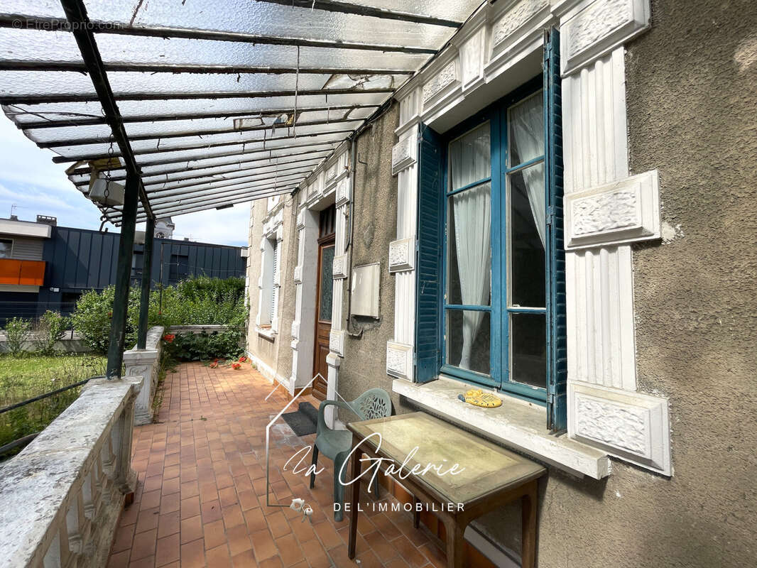 Maison à ECHIROLLES