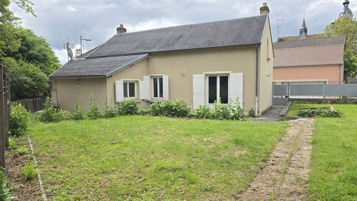 Maison à LIMOURS