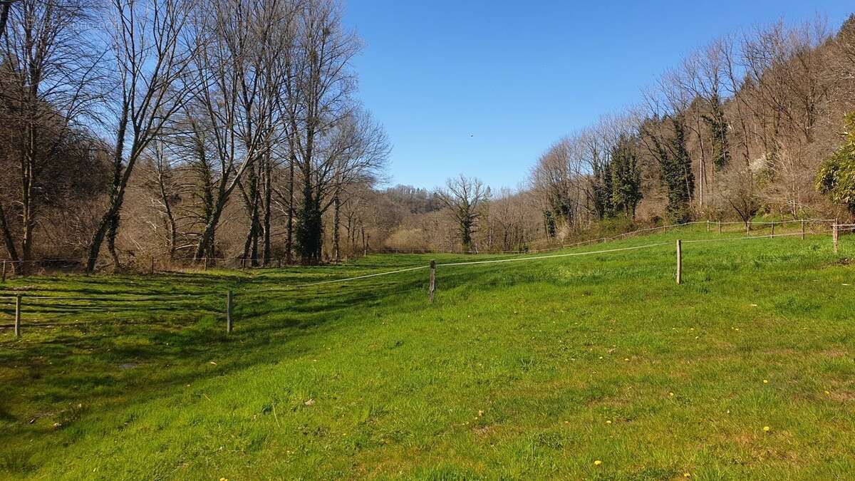 Maison à SAINT-LEONARD-DE-NOBLAT