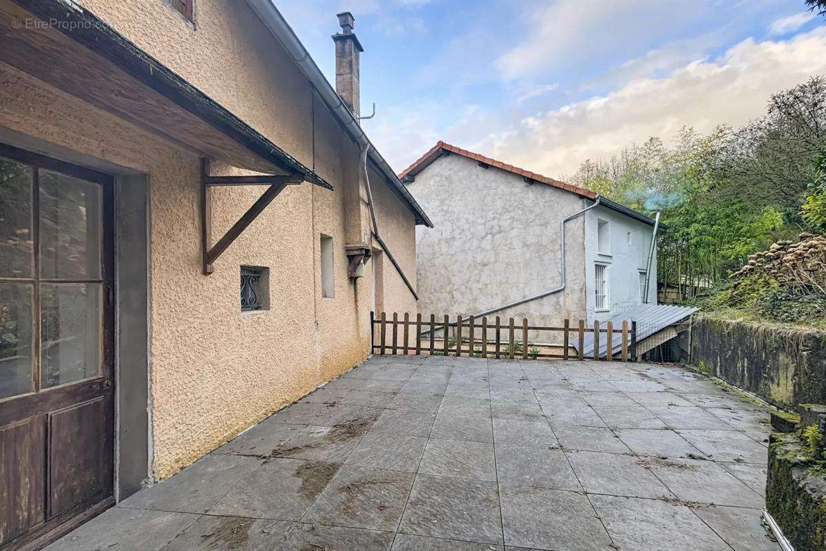 Maison à LE PONT-DE-BEAUVOISIN