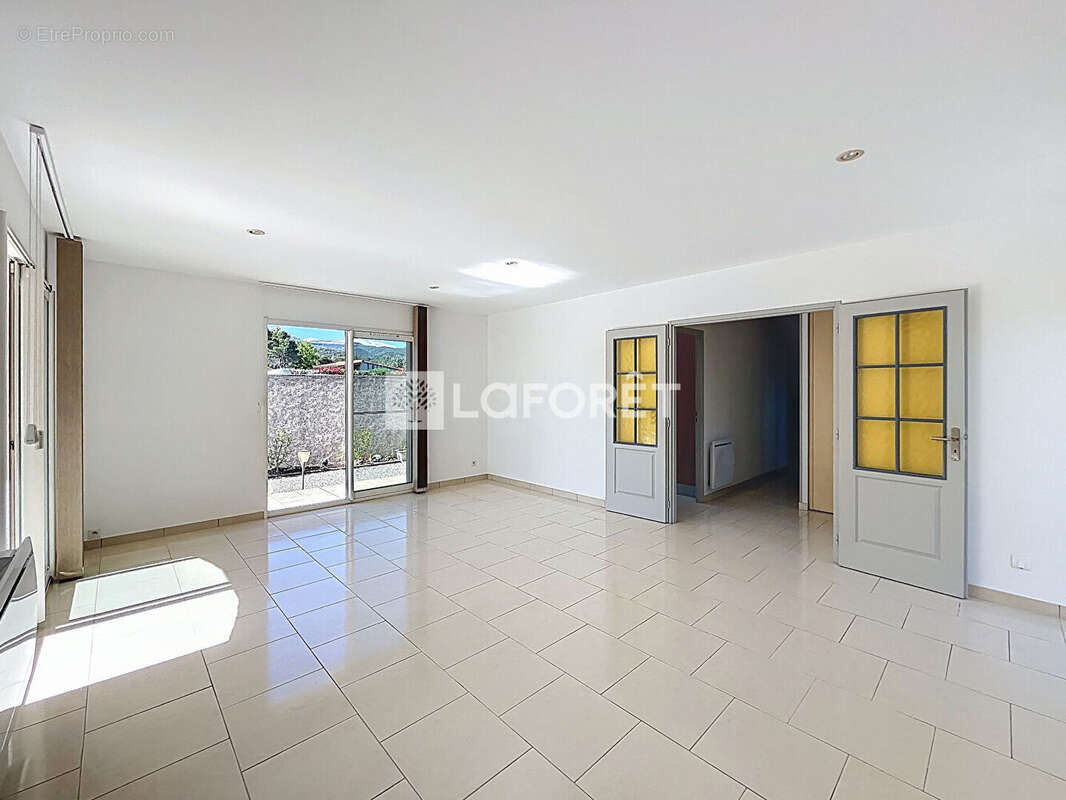 Maison à CASTELNOU