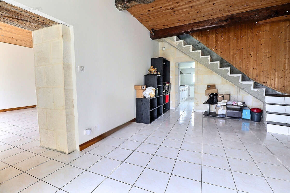Maison à IZON