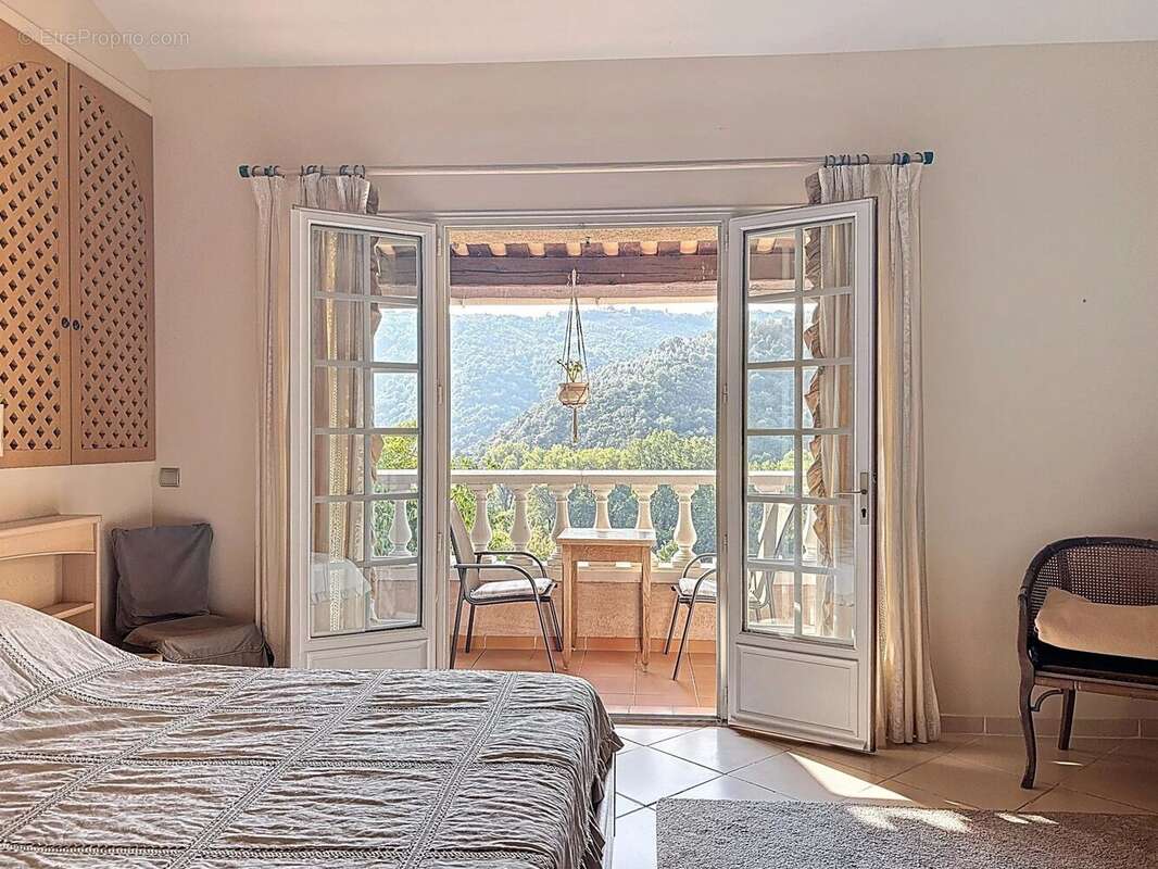 Maison à AURIBEAU-SUR-SIAGNE