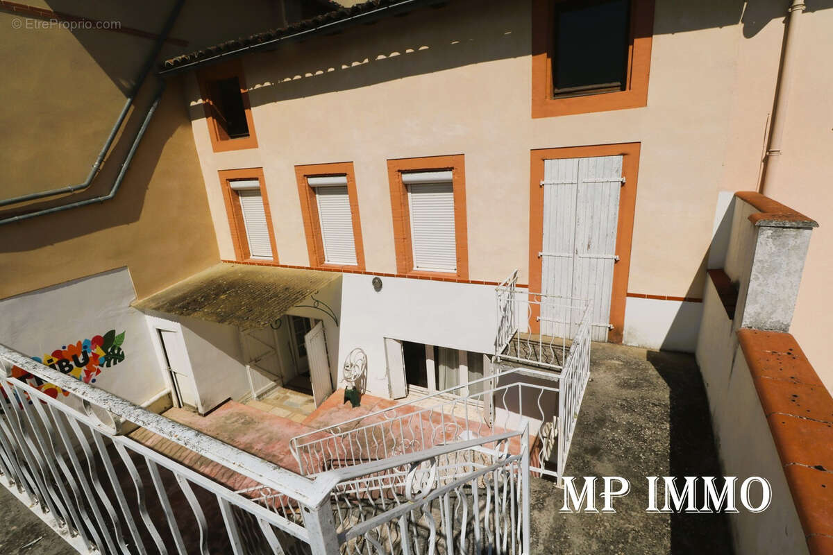 Maison à VERDUN-SUR-GARONNE