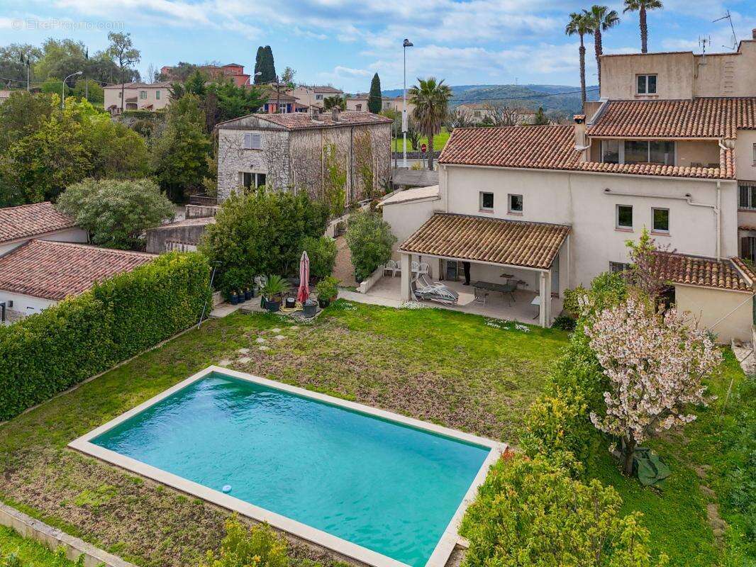 Maison à LA COLLE-SUR-LOUP
