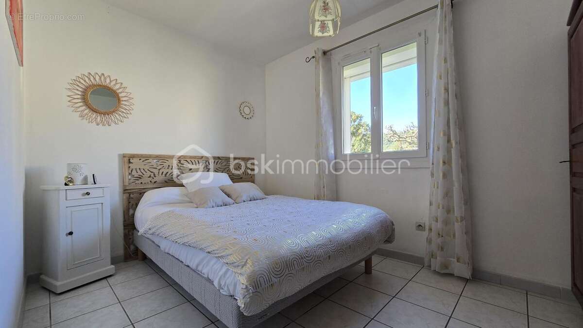 Maison à BAGNOLS-SUR-CEZE