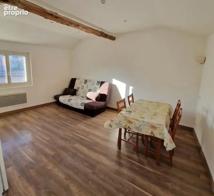 Appartement à CARCES