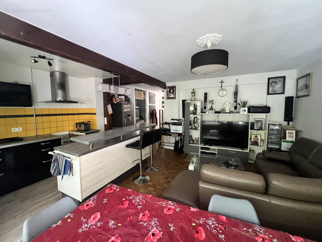 Appartement à SAVIGNY-SUR-ORGE