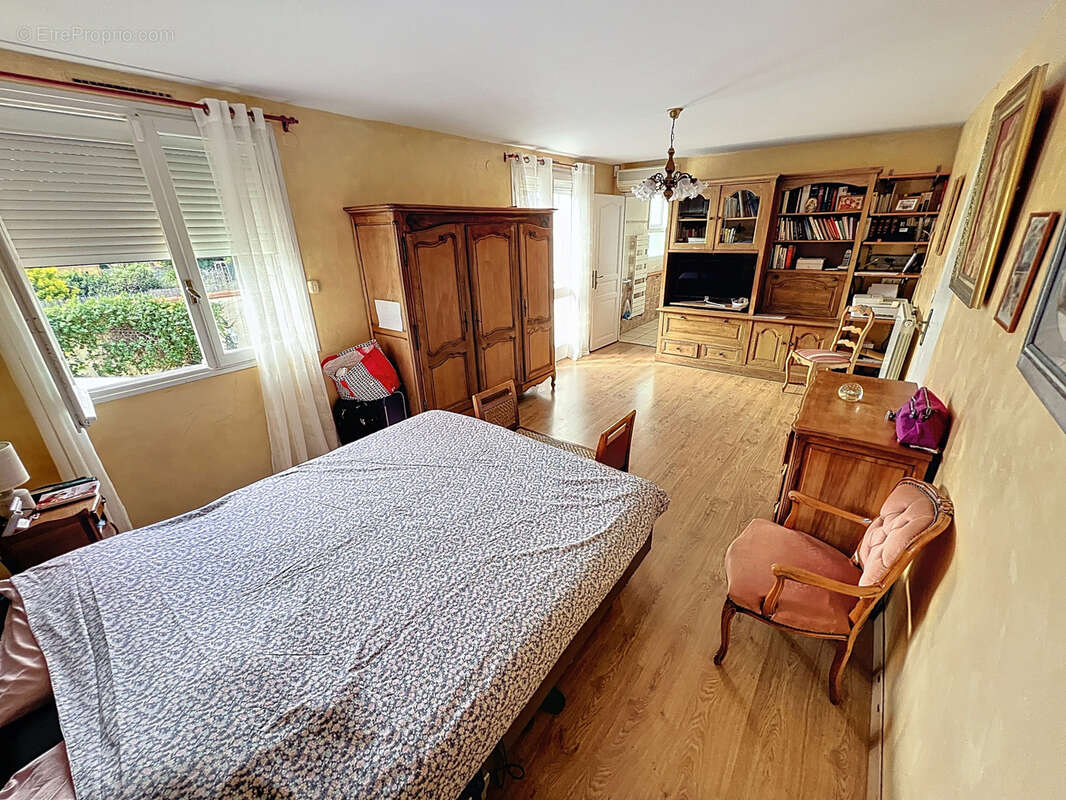 Secteur residentiel - villa 3  faces 170 m2 hbts  sur 441 m2 de terrain  - - photo 30