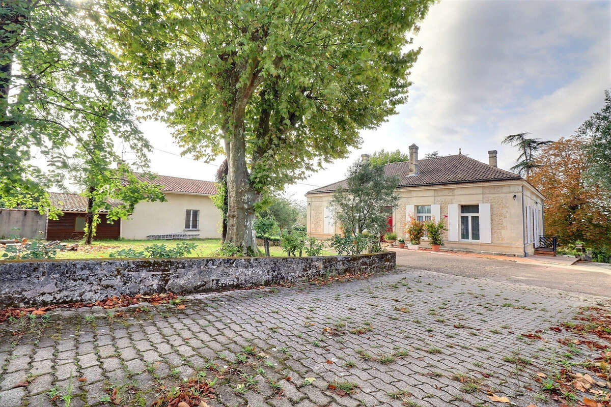 Maison à FARGUES-SAINT-HILAIRE