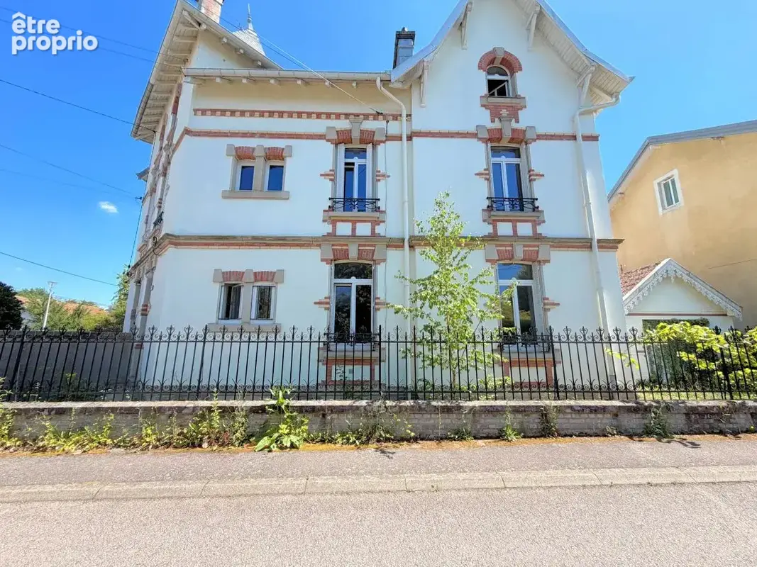 Maison 149 m² à Thaon-Les-Vosges  - photo 1