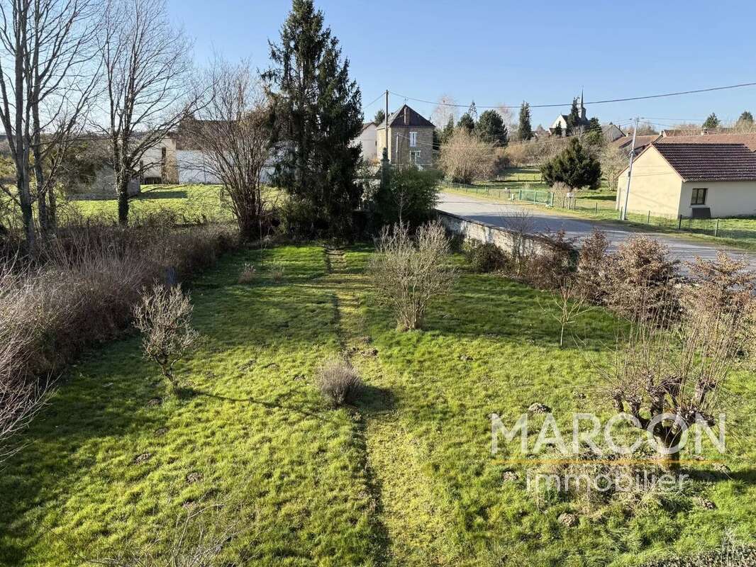 Maison à CHAMBON-SAINTE-CROIX