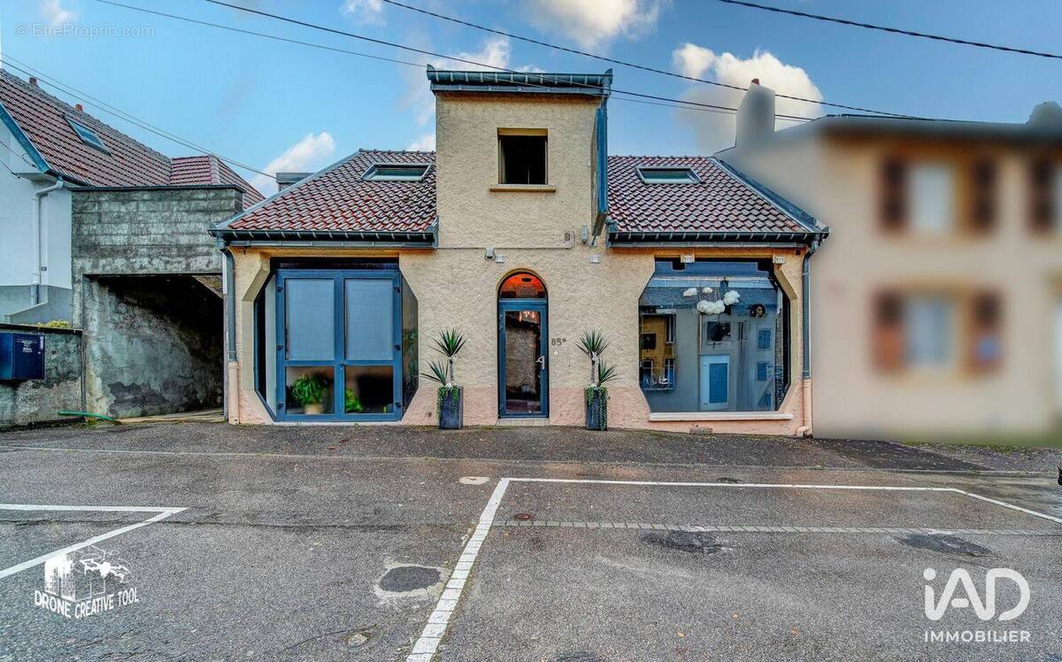 Photo 1 - Commerce à SAINT-JULIEN-LES-METZ