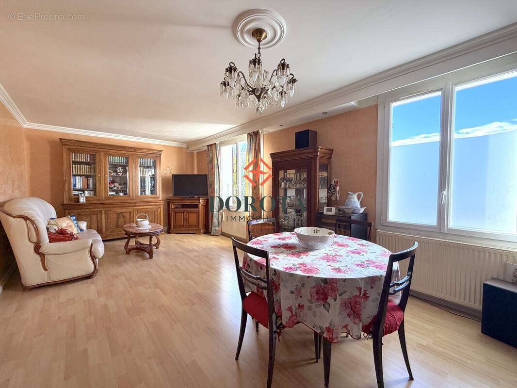 Maison à VILLARD-BONNOT