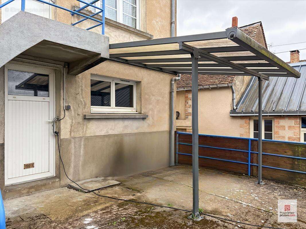 Maison à PRECIGNE