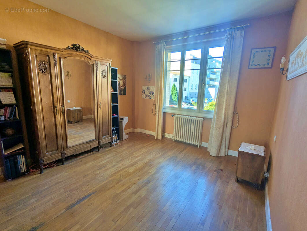 Maison à CLERMONT-FERRAND