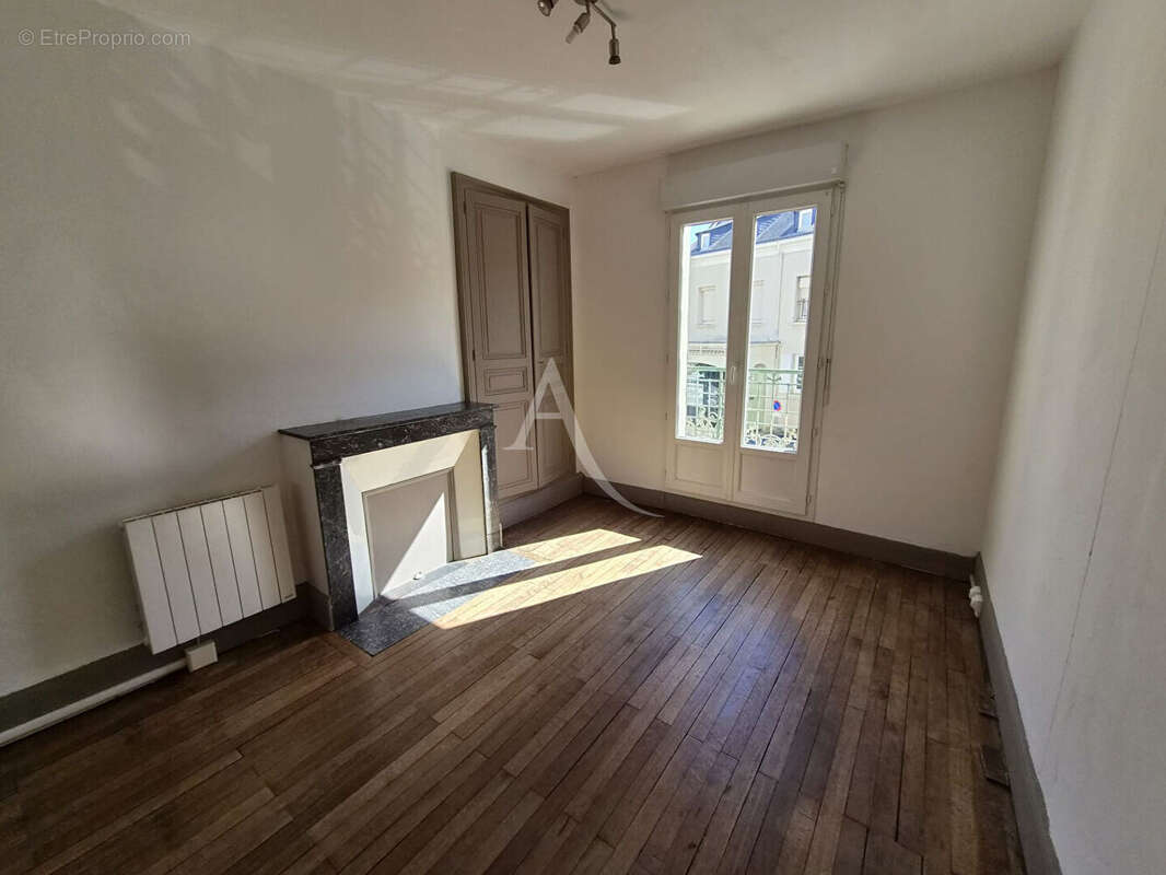 Immeuble Doue En Anjou 6 pièce(s) - photo 9