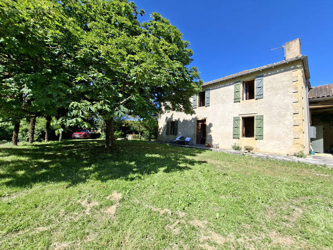 Maison à MIRANDE