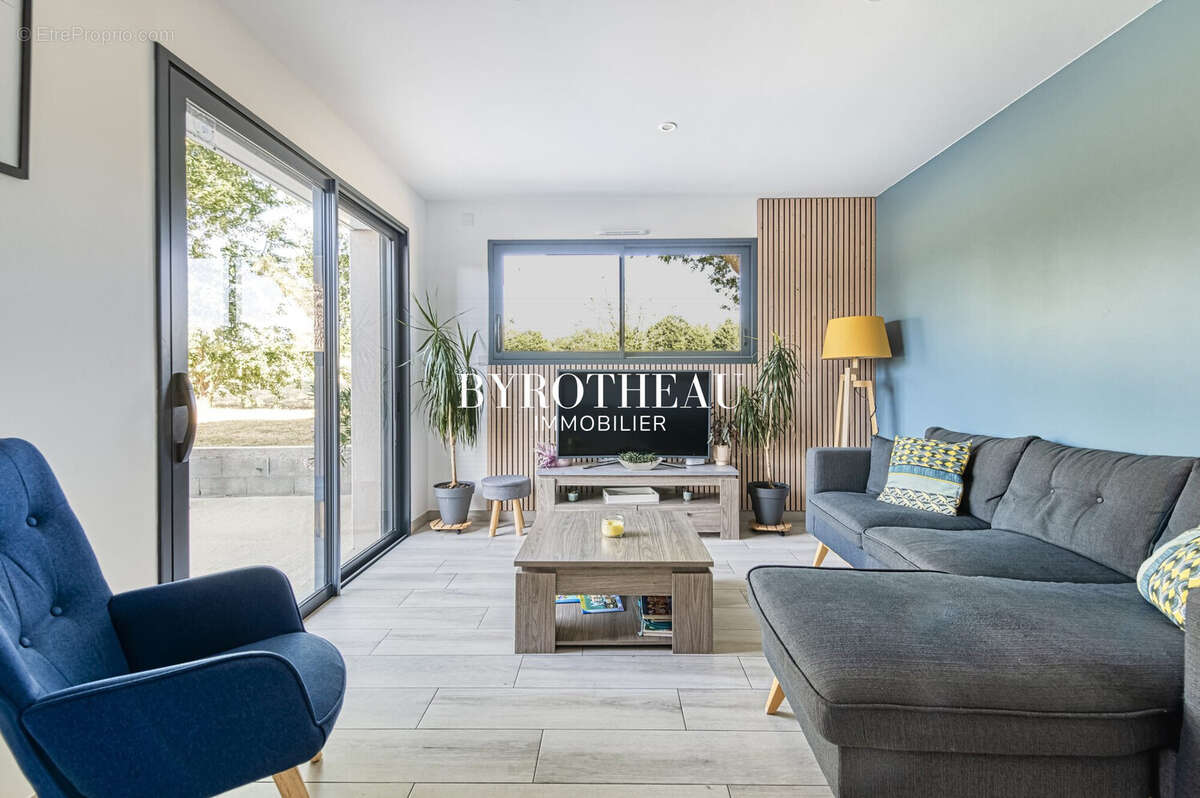 Maison 122 m² à Sceaux-D'anjou  - photo 7