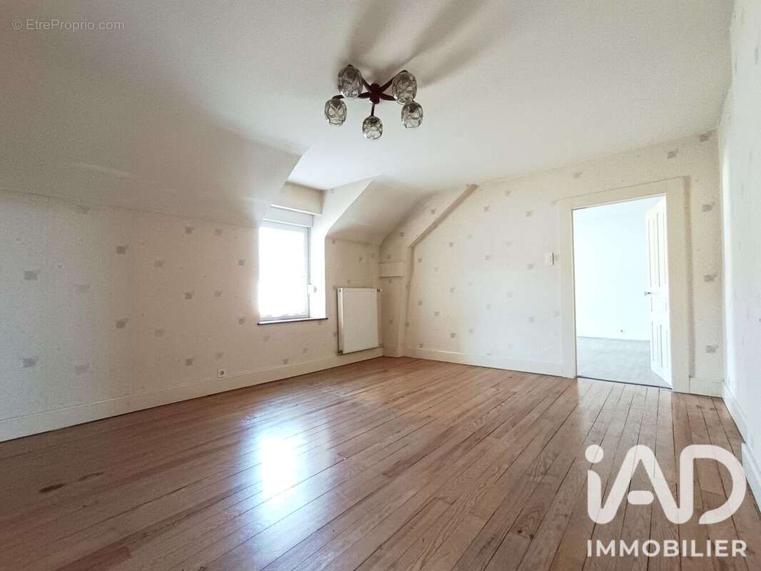 Maison 141 m² à Saint-Loup-Sur-Semouse  - photo 9