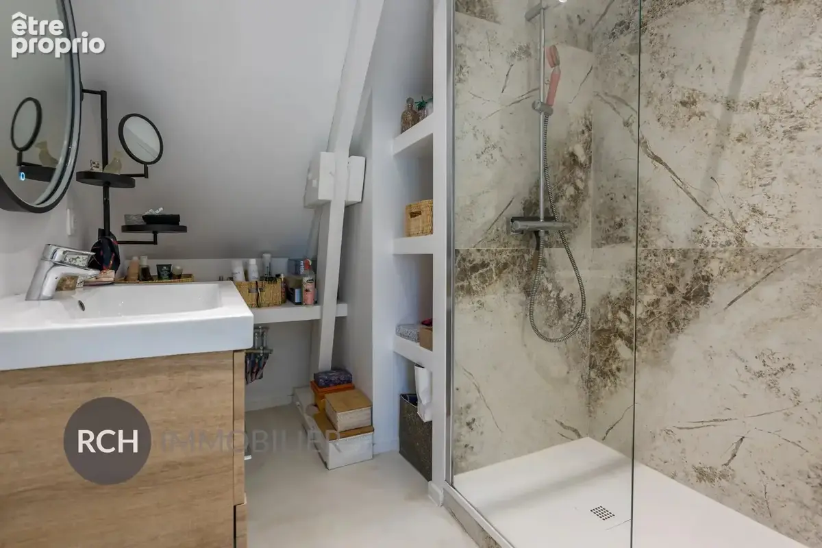 Belle maison d'architecte nichée dans un environnement privilégié - photo 14