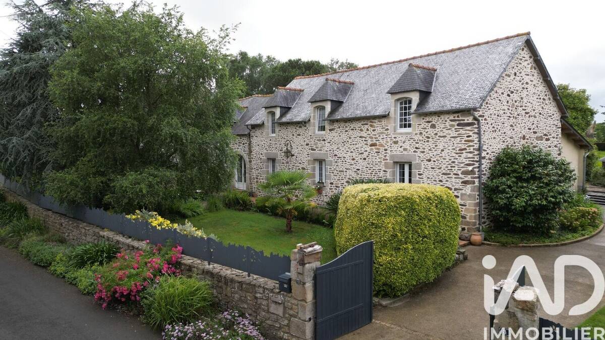 Photo 1 - Maison à LANGUENAN