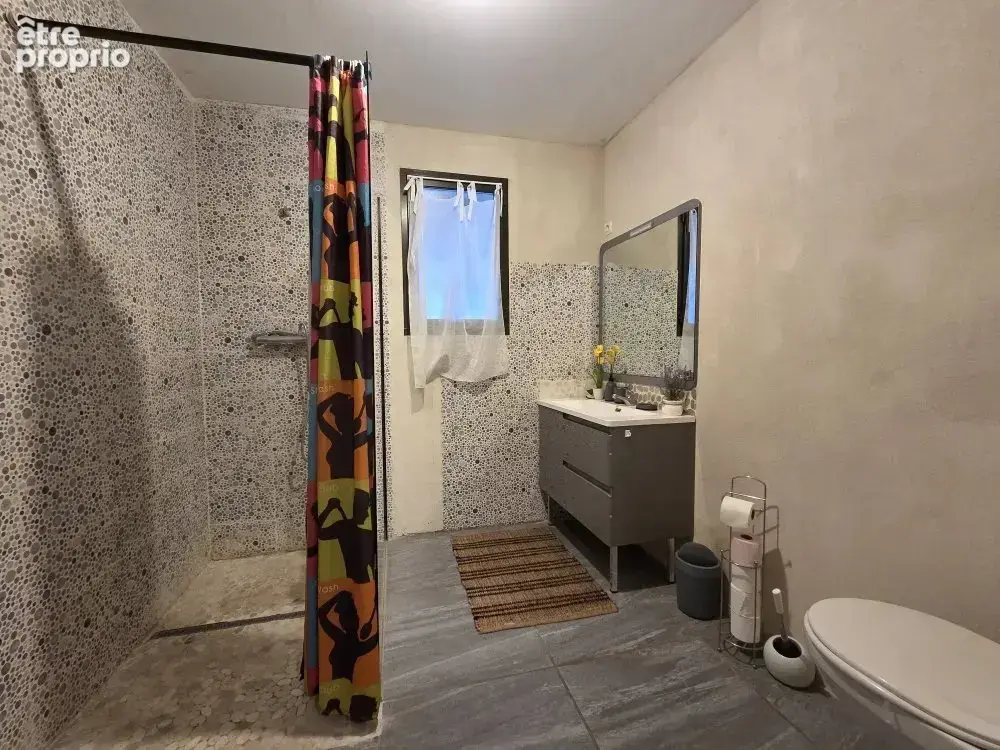 Maison 160m² de plain pied + appartement independant 75m² + sous sol garage complet 250m² sur 1350m² terrain - photo 4
