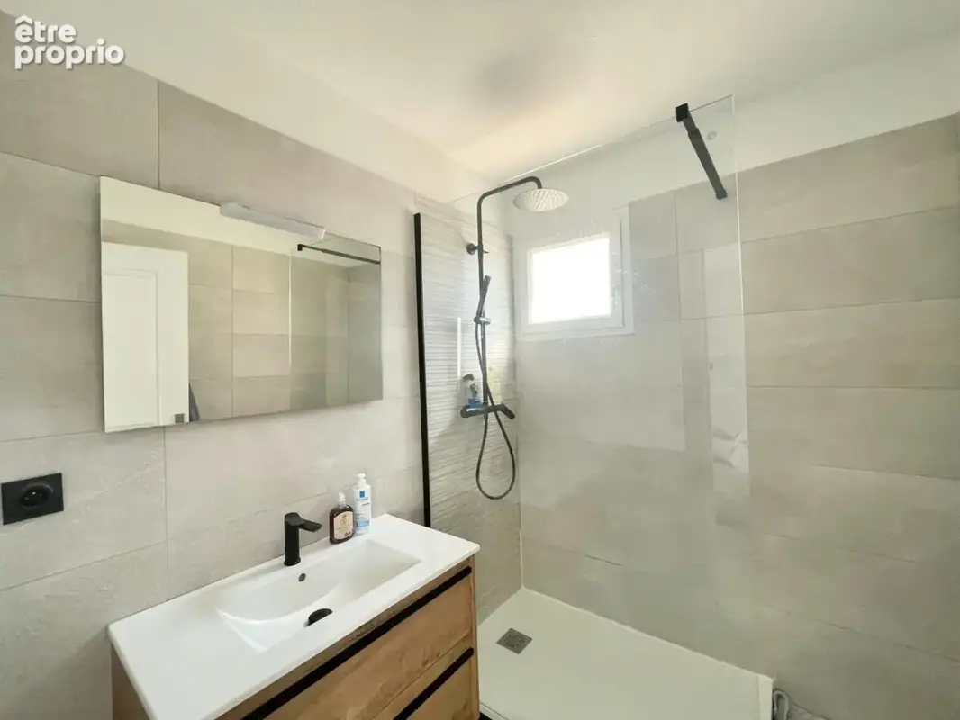 Maison T4 Les Camoins avec piscine - Terrain 289m2 - photo 8