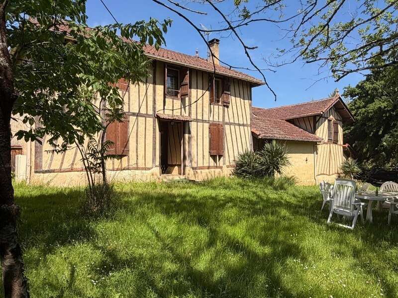 Nogaro(32) 7 km, ANCIENNE METAIRIE GASCONNE 280m2 dont 160m2 habtiables sur 4.5ha, au bout d'un long chemin, CACHEE, SANS VIS A  - photo 24