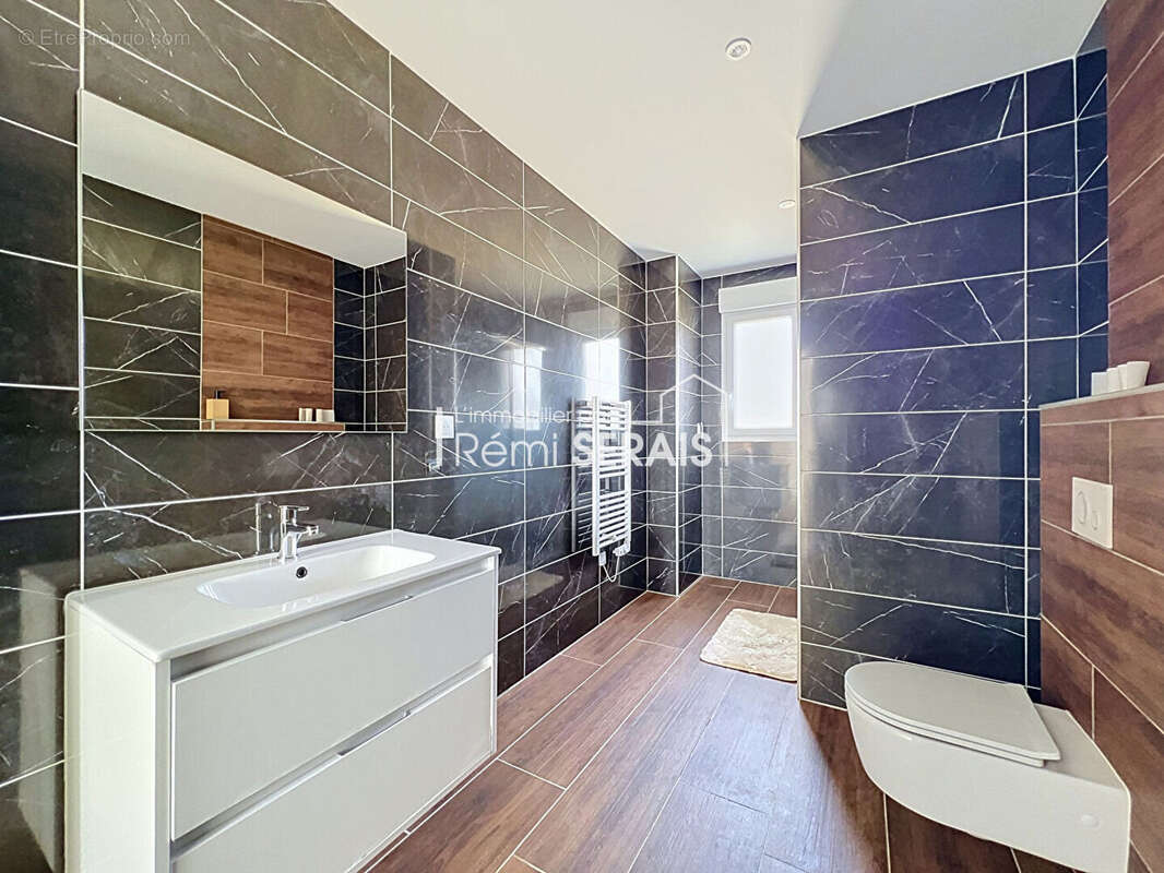 Maison contemporaine à Flers avec sous-sol exceptionnel et prestations modernes - photo 12