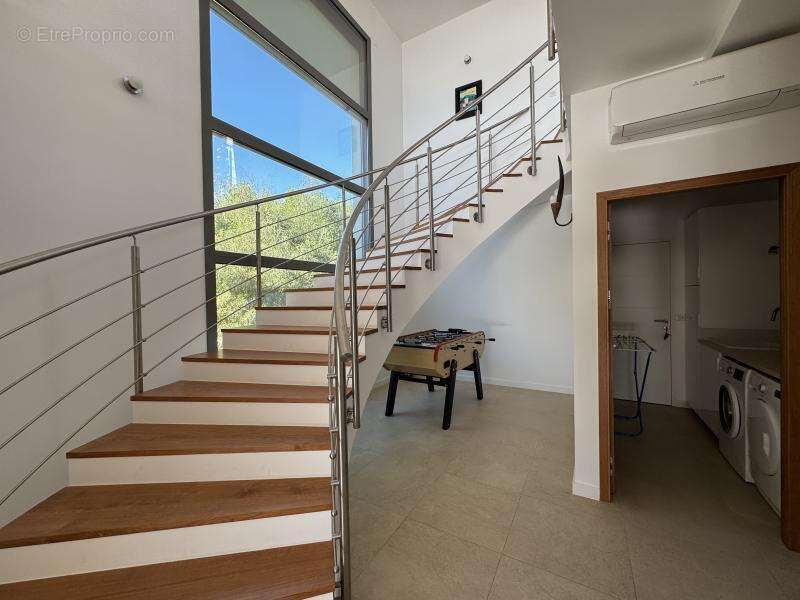 Maison à CARQUEIRANNE