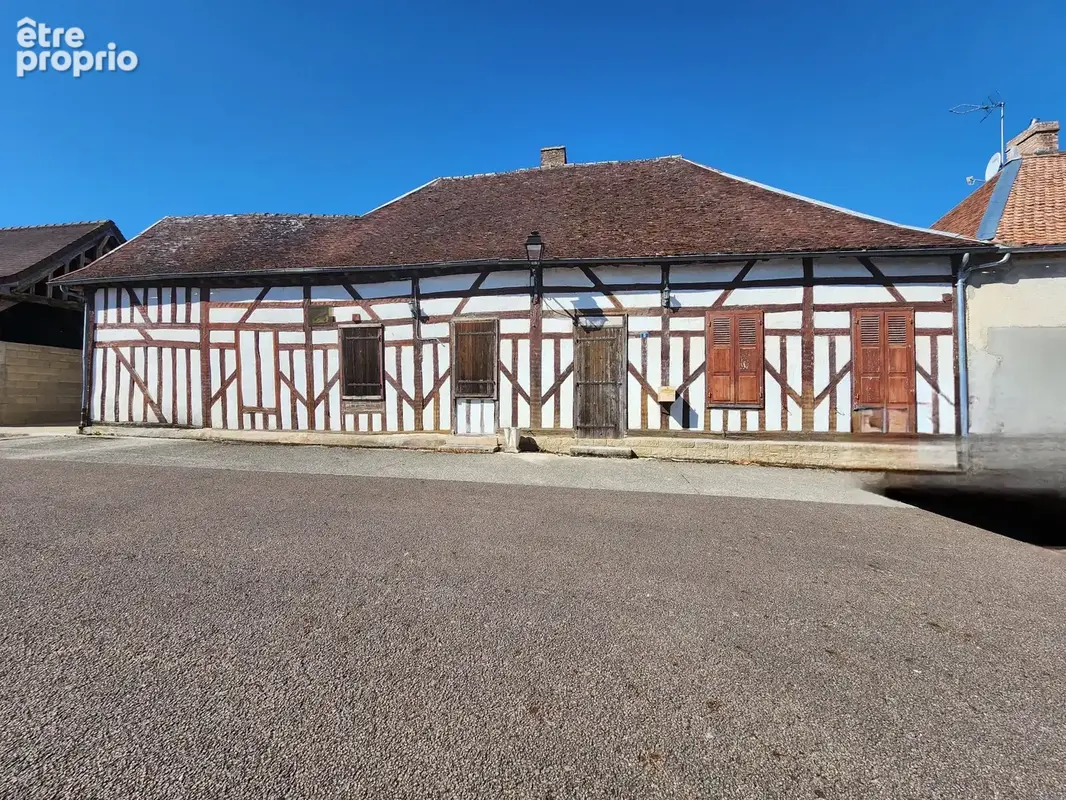 Maison à FRESNOY-LE-CHATEAU