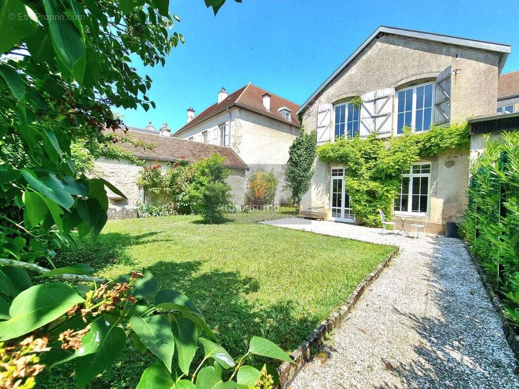 Maison à LANGRES