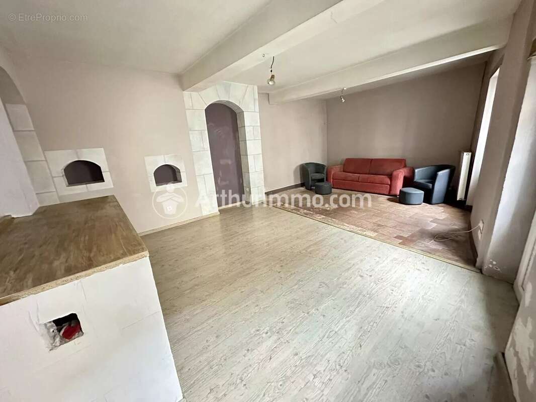 Maison à SAINT-ASTIER