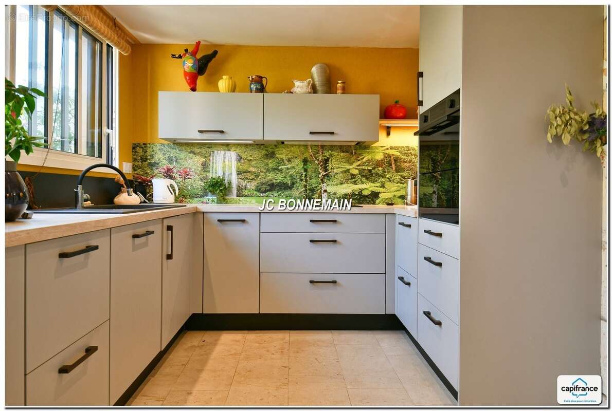 Maison à vendre - Plain Pied - Jardin - Garage - 105 m² - 3 pièces LA TREMBLADE (17) - photo 5