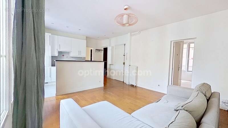 Appartement à LEVALLOIS-PERRET