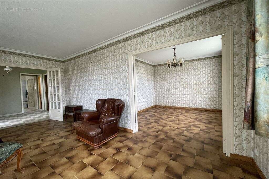 Maison à CHAVILLE