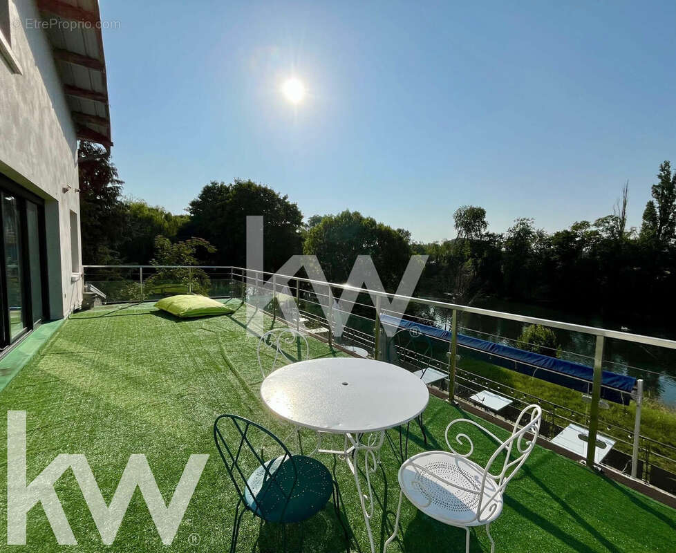 Appartement 153 m² à Saint-Hilaire-Saint-Mesmin  - photo 2