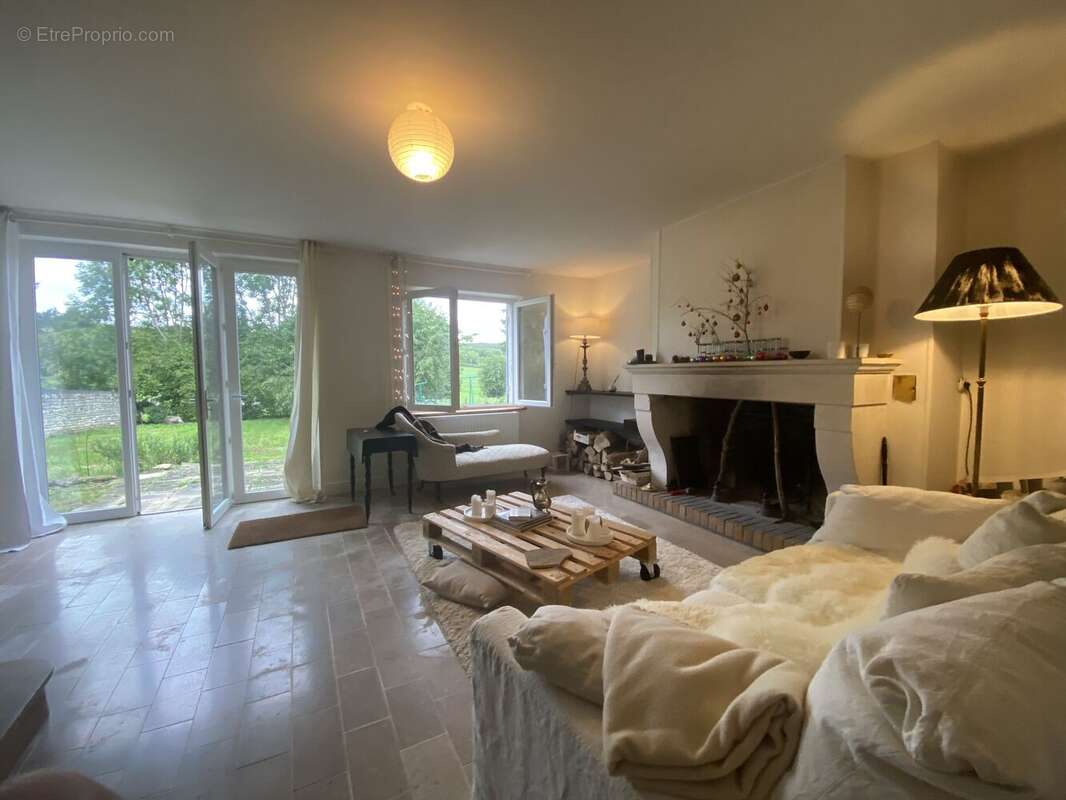 À Vendre ancienne maison Secteur Voutenay Sur Cure - photo 10