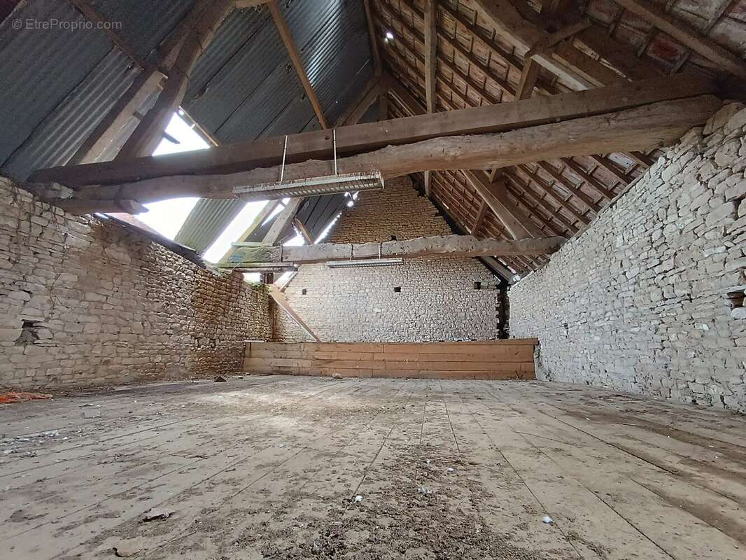 Maison à LE FRESNE-CAMILLY