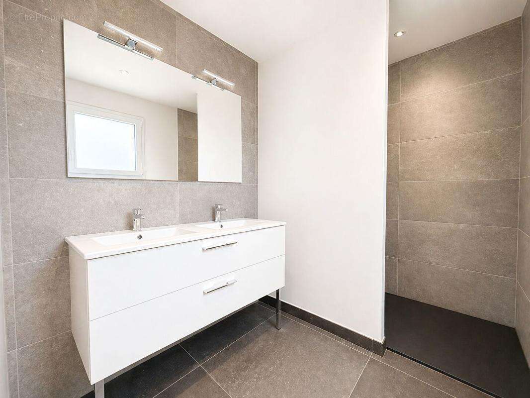 Maison familiale de standing avec piscine, suite parentale et appartement indépendant - photo 15