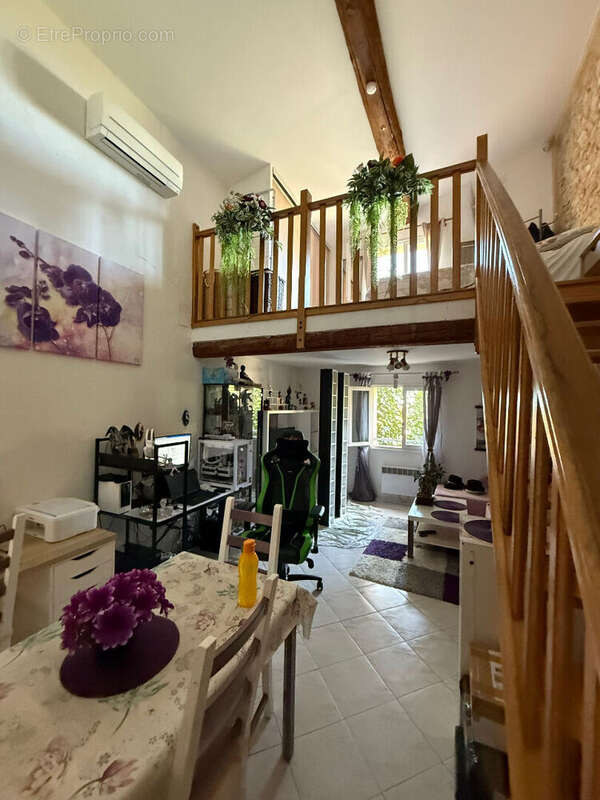Appartement à LANCON-PROVENCE
