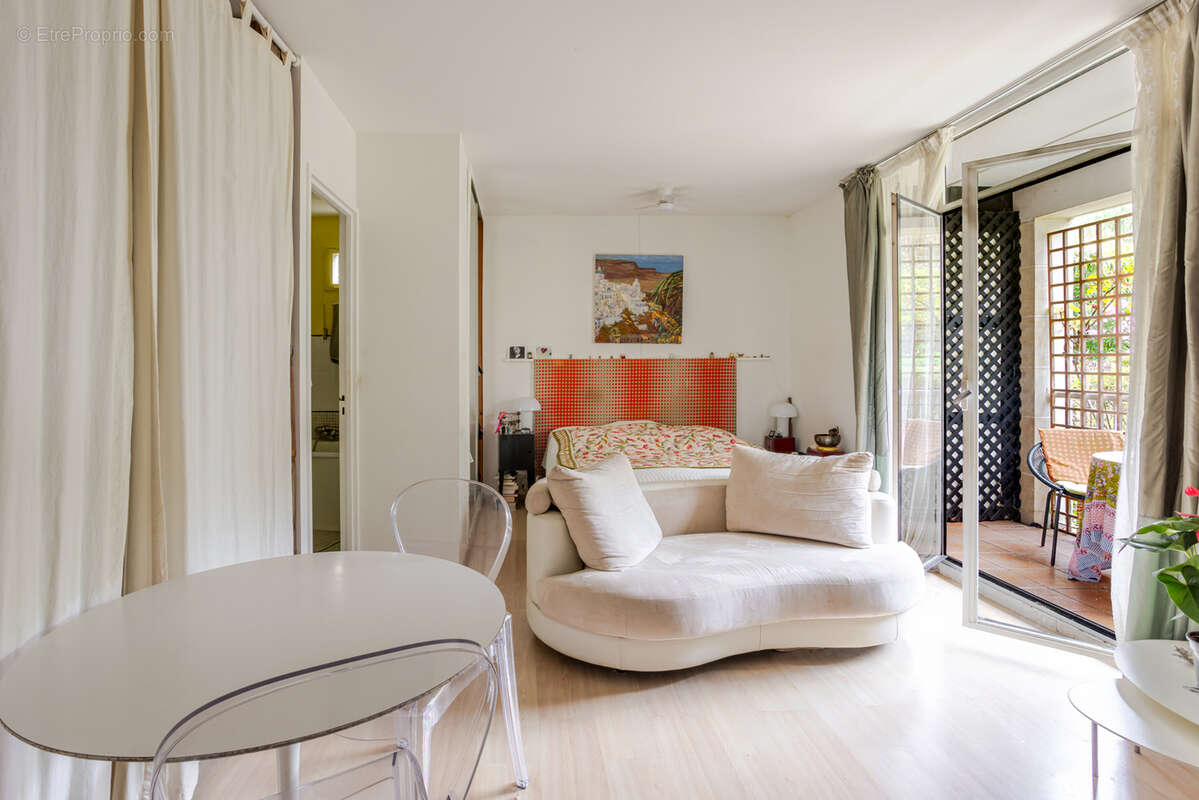 Grand studio 32 m² avec balcon au calme - photo 4