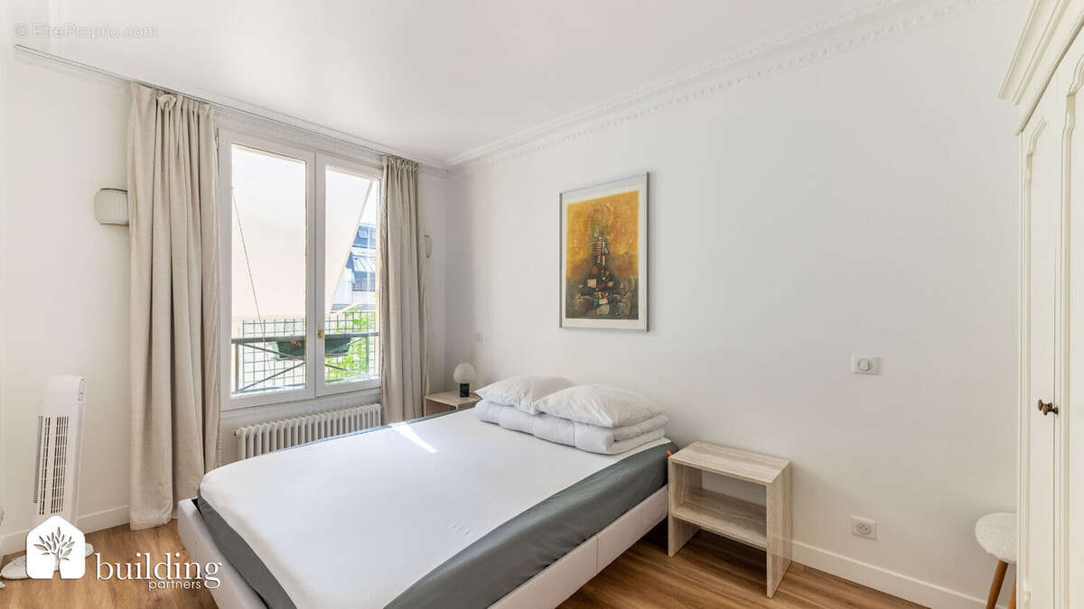 Appartement à PARIS-8E