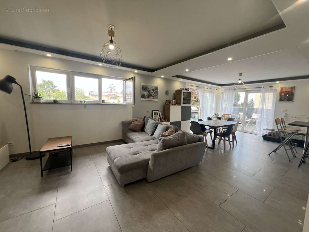 A Bischwihr, une superbe maison individuelle à toit plat 5 pièces de 125 m2 de 2020 de surface habitable sur u - photo 2