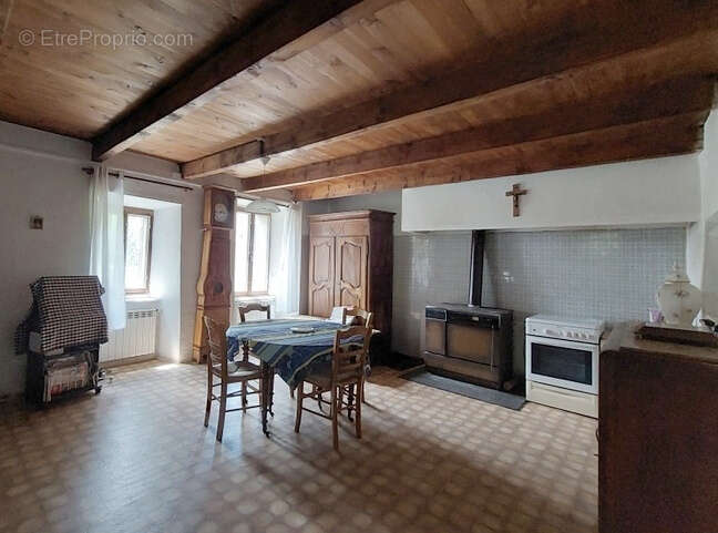 Maison à MELAGUES