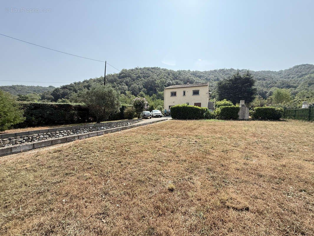 REYNÈS   Maison 4 faces sur 2 420 m2 de terrain   Beau potentiel - photo 11
